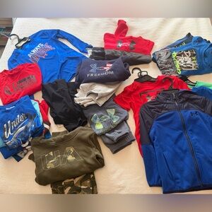 Under Armour Kids' collection sz 5